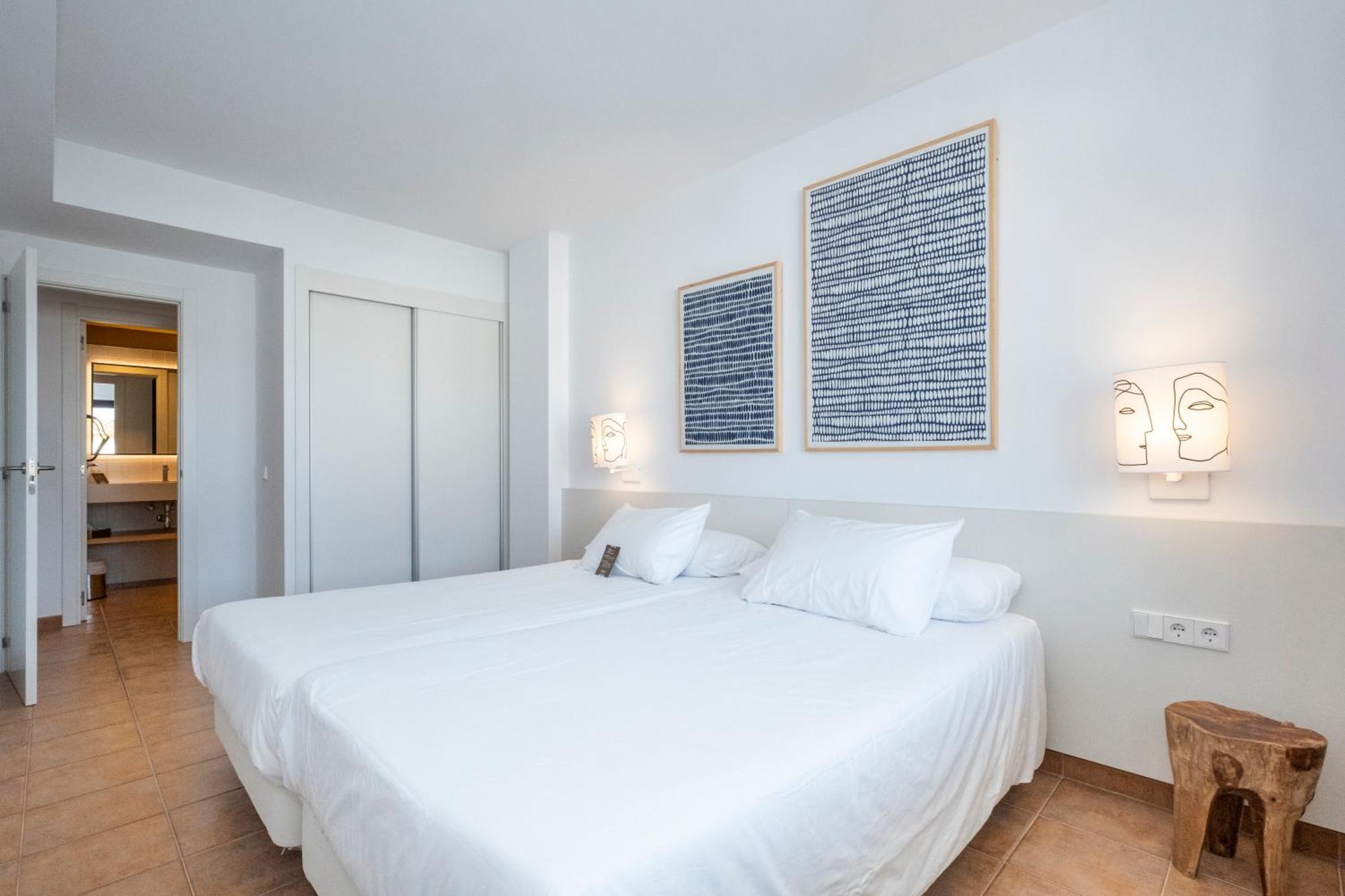 Calallonga Hotel Menorca Mahon  Bagian luar foto