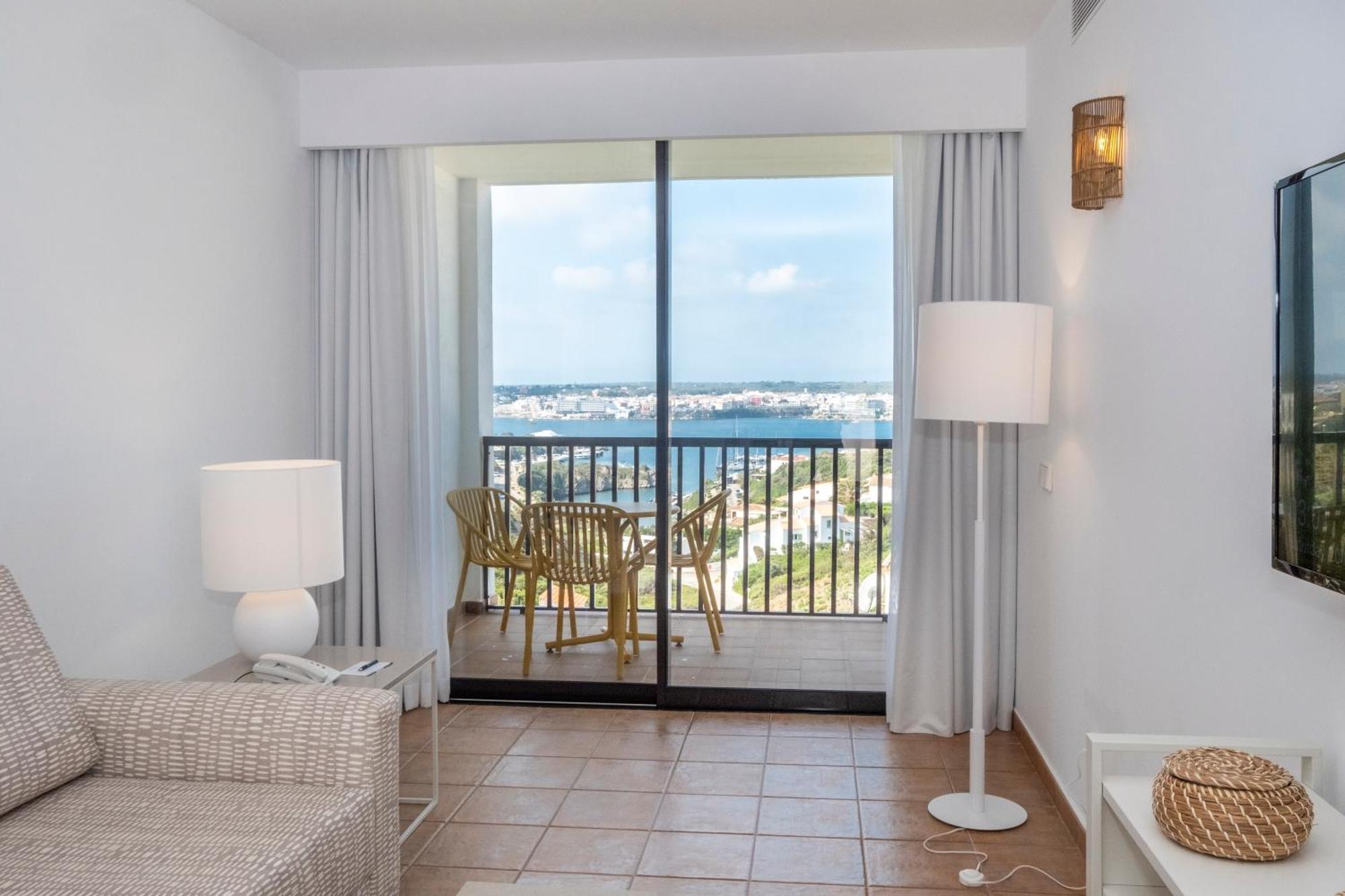 Calallonga Hotel Menorca Mahon  Bagian luar foto