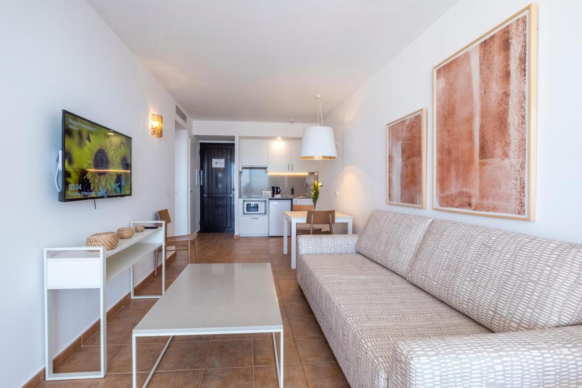 Calallonga Hotel Menorca Mahon  Bagian luar foto