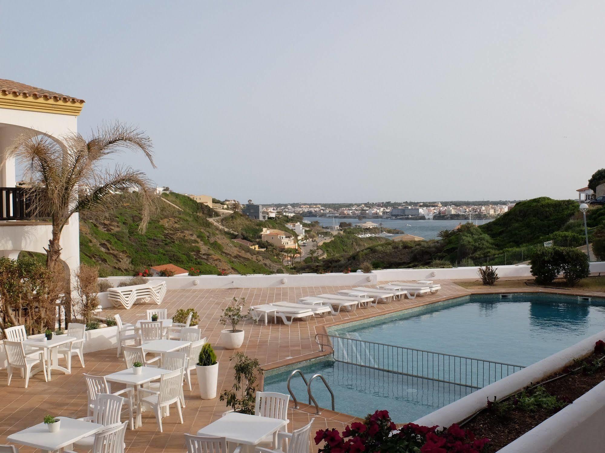 Calallonga Hotel Menorca Mahon  Bagian luar foto